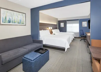 Holiday Inn Express & Suites Riverhead - Long Island by IHG hotel thumbnail 7