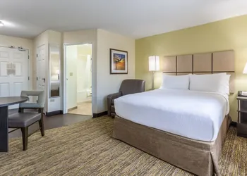 Candlewood Suites Aurora-Naperville by IHG hotel thumbnail 6