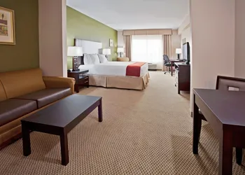 Holiday Inn Express Lake Wales N-Winter Haven by IHG hotel thumbnail 3