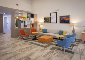 Holiday Inn Pensacola - University Area by IHG hotel thumbnail 2