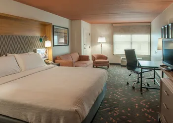 Holiday Inn Pensacola - University Area by IHG hotel thumbnail 6