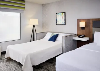 Hampton Inn & Suites by Hilton Windsor hotel thumbnail 6
