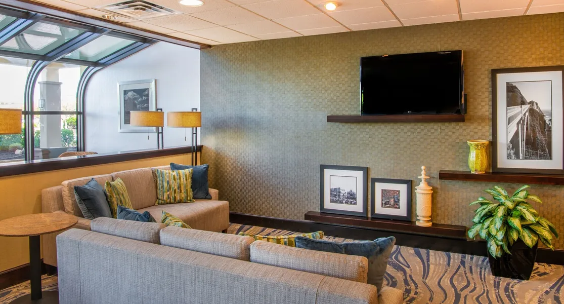 Hampton Inn Cleveland-Solon hotel detail image 2