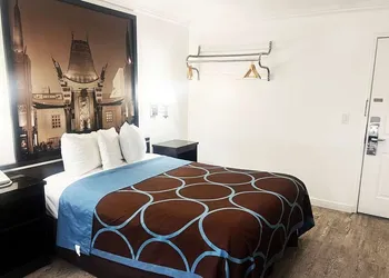 The Onyx Hotel Hollywood hotel thumbnail 5