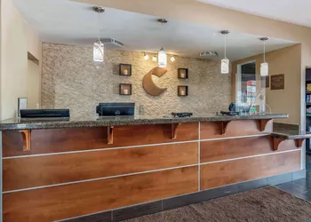 Comfort Inn & Suites Junction City - near Fort Riley hotel thumbnail 2
