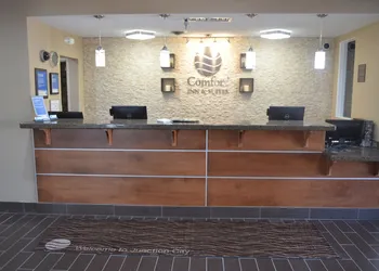 Comfort Inn & Suites Junction City - near Fort Riley hotel thumbnail 4