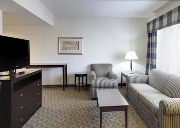 Holiday Inn Springdale/Fayetteville Area by IHG hotel thumbnail 4