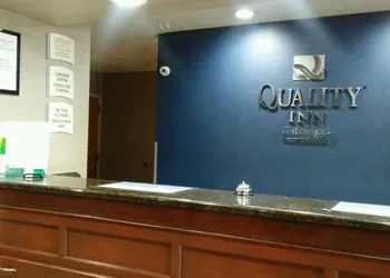 Quality Inn Hillsboro hotel thumbnail 7