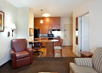 Candlewood Suites New Iberia by IHG hotel thumbnail 5