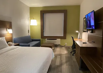 Holiday Inn Express & Suites Beaumont - Oak Valley by IHG hotel thumbnail 2