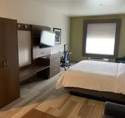 Holiday Inn Express & Suites Beaumont - Oak Valley by IHG hotel detail image 5