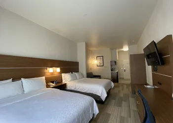 Holiday Inn Express & Suites Beaumont - Oak Valley by IHG hotel thumbnail 6