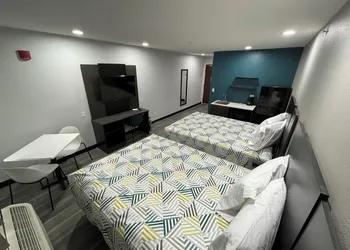 Studio 6 Oklahoma City - Moore/Norman hotel thumbnail 3