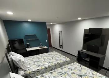 Studio 6 Oklahoma City - Moore/Norman hotel thumbnail 4