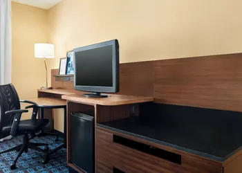 Fairfield Inn by Marriott Roseville hotel thumbnail 7