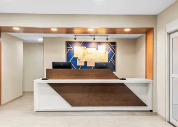 Holiday Inn Express Hotel & Suites Council Bluffs - Conv Ctr by IHG hotel thumbnail 2