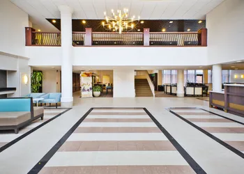 Holiday Inn Washington-Dulles International Airport by IHG hotel thumbnail 2