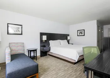 Holiday Inn Express Lancaster by IHG hotel thumbnail 7