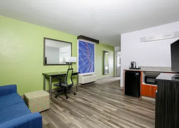 Holiday Inn Express Lancaster by IHG hotel thumbnail 8