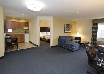 Holiday Inn Express & Suites St Joseph by IHG hotel thumbnail 2