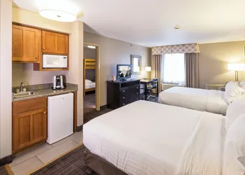 Holiday Inn Express & Suites St Joseph by IHG hotel thumbnail 8
