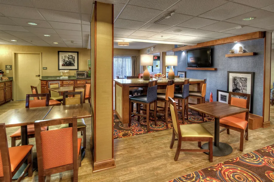 Hampton Inn Jonesville Elkin hotel detail image 2