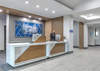 Holiday Inn Express Hotel & Suites Winnie by IHG hotel thumbnail 3