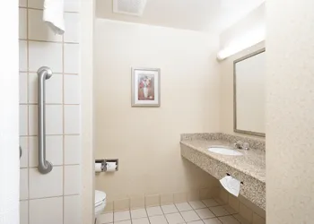 Fairfield Inn & Suites South Boston hotel thumbnail 7