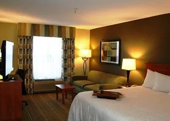 Hampton Inn LaPorte IN hotel thumbnail 2
