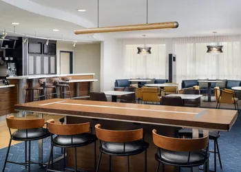 Courtyard by Marriott Kingston hotel thumbnail 4
