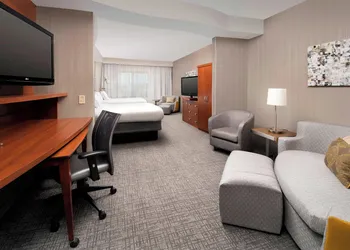 Courtyard Lufkin hotel thumbnail 5