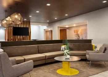 Springhill Suites by Marriott Tulsa hotel thumbnail 4