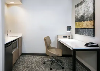 Springhill Suites by Marriott Tulsa hotel thumbnail 8