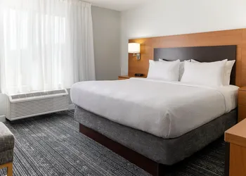 TownePlace Suites Erie hotel thumbnail 3
