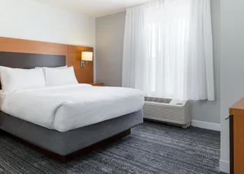 TownePlace Suites Erie hotel thumbnail 4
