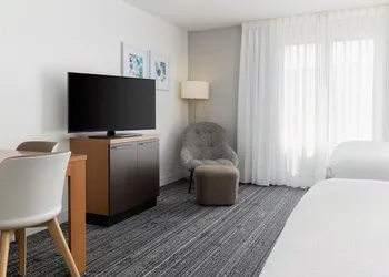 TownePlace Suites Erie hotel thumbnail 7
