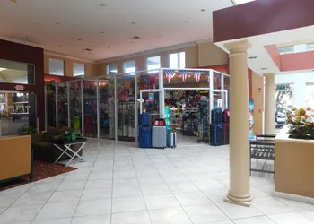 Ramada by Wyndham Kissimmee Gateway hotel thumbnail 2