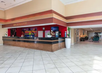 Ramada by Wyndham Kissimmee Gateway hotel thumbnail 6