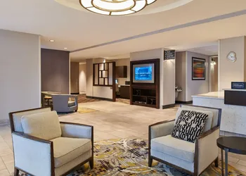DoubleTree by Hilton Raleigh Crabtree Valley hotel thumbnail 2