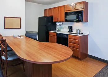 Candlewood Suites Owasso by IHG hotel thumbnail 5