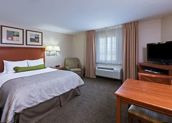 Candlewood Suites Owasso by IHG hotel thumbnail 6