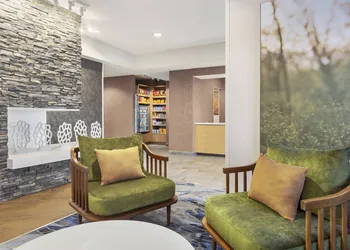 Fairfield Inn by Marriott Tracy hotel thumbnail 3