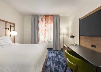 Fairfield Inn by Marriott Tracy hotel thumbnail 5