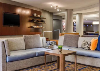 Courtyard Marriott Ankeny hotel thumbnail 2