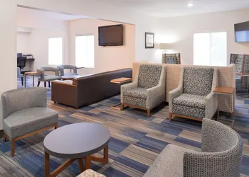 Holiday Inn Express & Suites Sioux Falls At Empire Mall by IHG hotel thumbnail 2