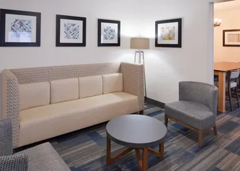 Holiday Inn Express & Suites Sioux Falls At Empire Mall by IHG hotel thumbnail 3