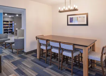 Holiday Inn Express & Suites Sioux Falls At Empire Mall by IHG hotel thumbnail 6