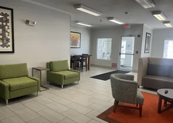 Holiday Inn Express & Suites Sioux Falls At Empire Mall by IHG hotel thumbnail 8