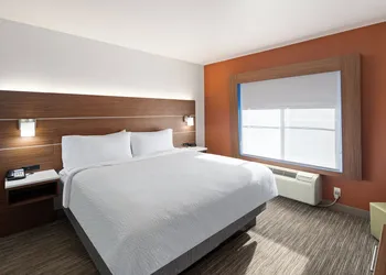 Holiday Inn Express & Suites Interstate 90 by IHG hotel thumbnail 4