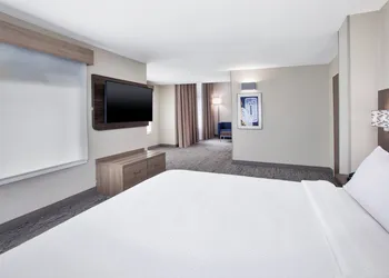 Holiday Inn Express & Suites W. Monroe by IHG hotel thumbnail 3